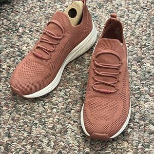 Sketchers Knit Slide in Sneakers